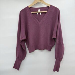 Dreamers by Debut Knit‎ Cropped Sweater Size Small Relaxed Purple V-Neck